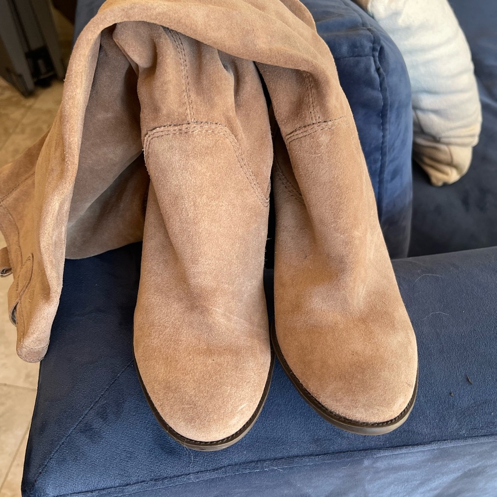 Vince Camuto Tan Heeled Boots